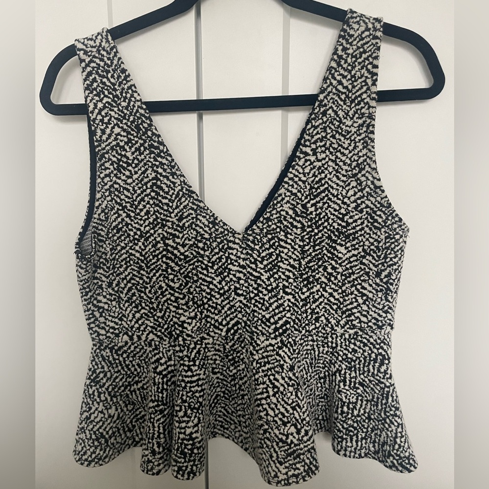 Black and white H&M peplum top